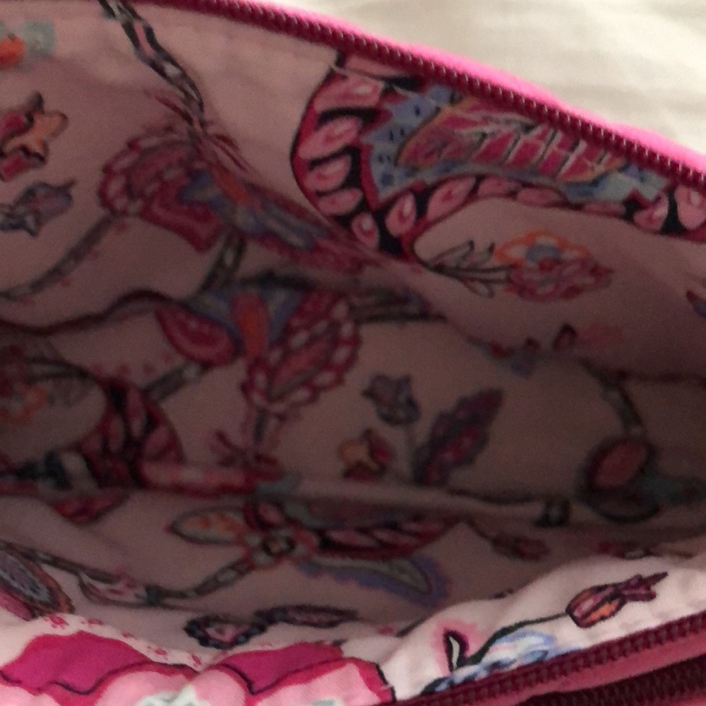 VERA BRADLEY - Picture 2 of 5